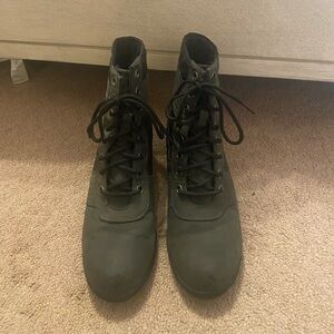 Sorel boots excellent shape size 10